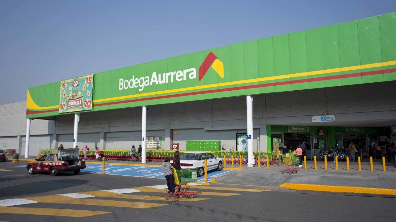 Discover Line: A global app that transcends geographical boundaries, fostering communication and interaction.